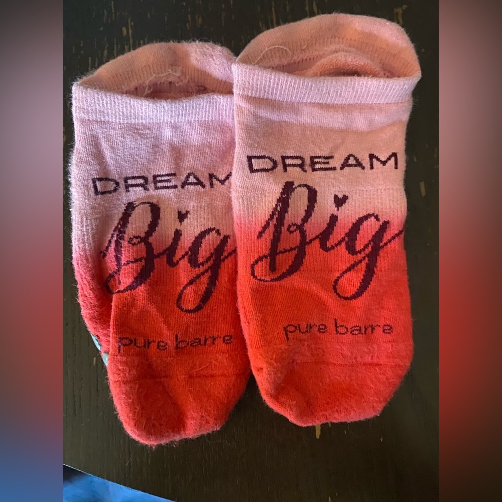 PURE BARRE STICKY SOCKS PINK OMBRÉ SIZE S